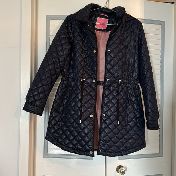 Kate Spade New York Lightweight Puffer with Hood - Picture 11 of 12